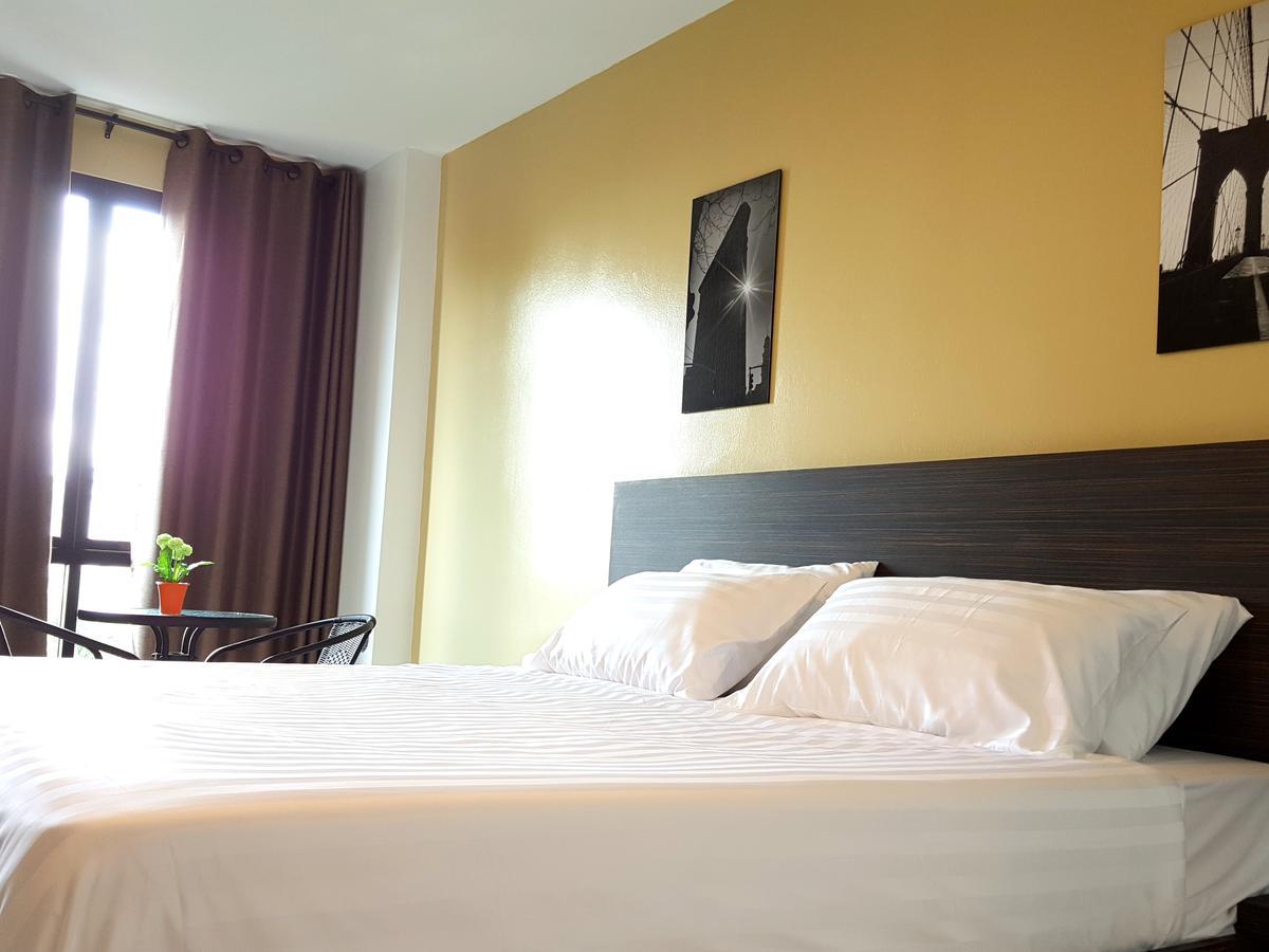 The All 24 Luxury Residence Bangkok Extérieur photo