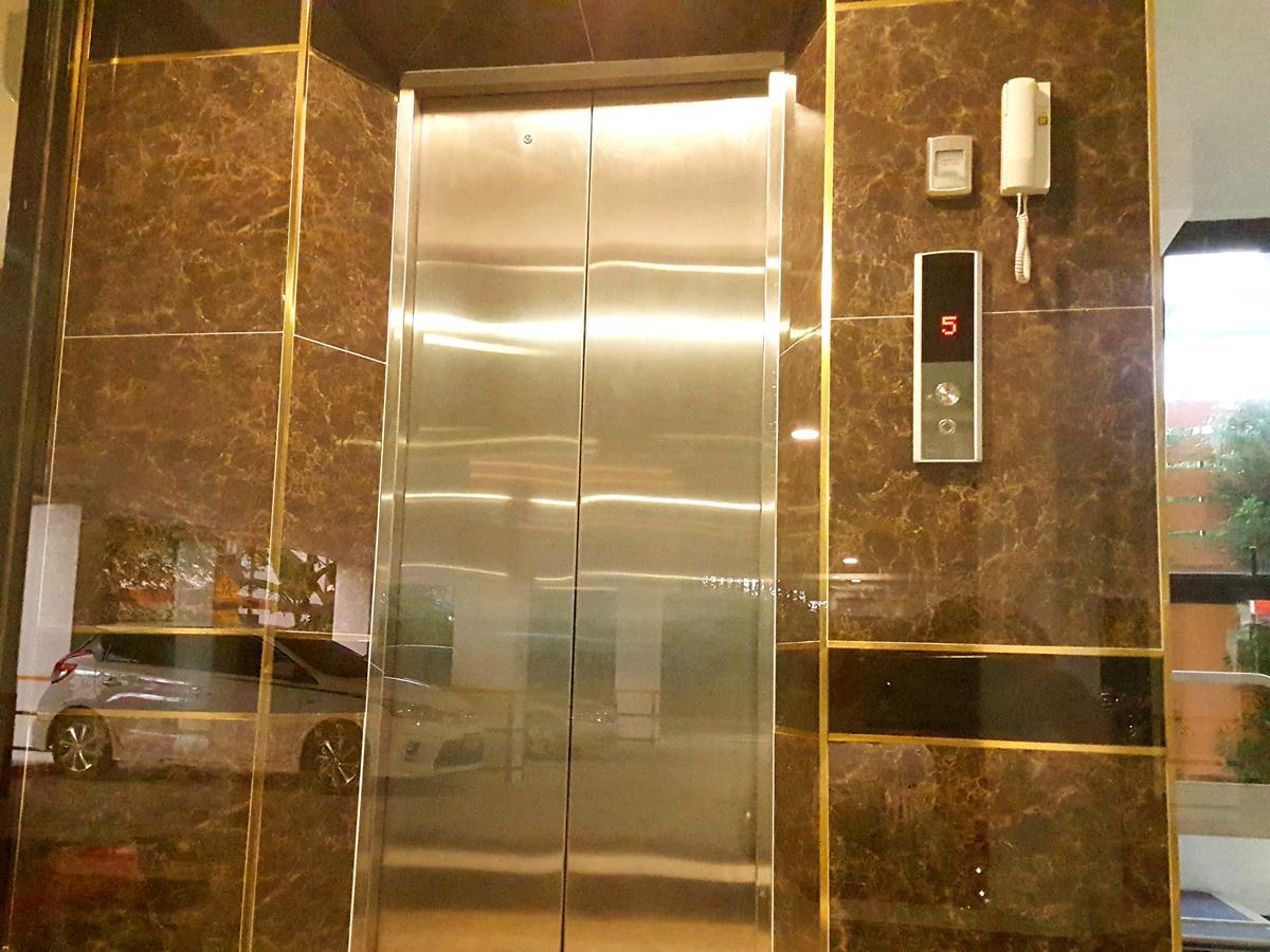 The All 24 Luxury Residence Bangkok Extérieur photo